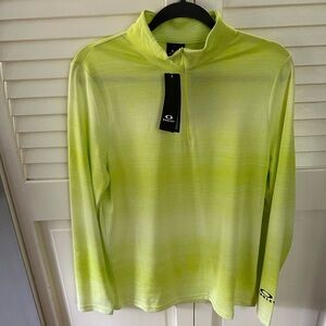 NWT Oakley Men’s Athletic Quarter Zip